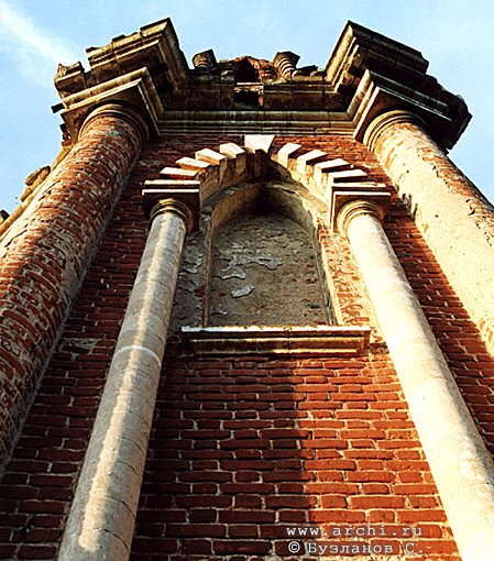 Kaluga district. Grabtsevo. Estate Grabtsevo. Belfry. Fragment. XVIII 