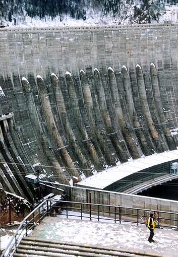 Shushenskoye. Sayano-Shushenskaya hydroelectric power station. 