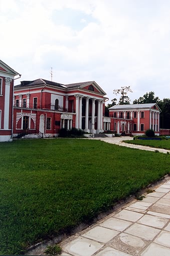 Volokolamsk district. Yaropolets. Yaropolets Estate of Goncharovy. Main house. XVIII