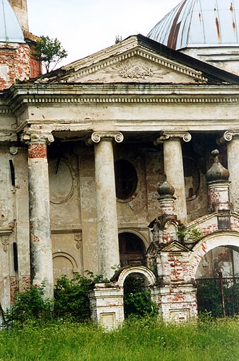 Volokolamsk district. Yaropolets. Yaropolets Estate of Chernyshevy. Church of Kazan Icon of the Virgin. Fragment. XVIII M.F.Kazakov