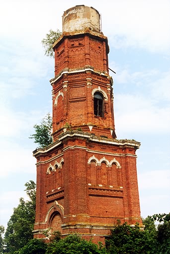 Volokolamsk district. Yaropolets. Yaropolets Estate of Chernyshevy. Belfry of Church of Kazan Icon of the Virgin. XIX