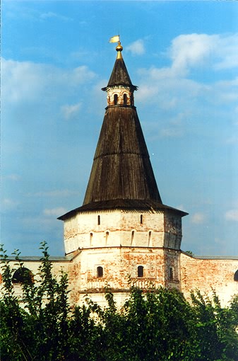 Volokolamsk district. Terayevo. Iosiph-Volokolamsky Monastery. Staritskaya Tower. XVII I.Neverov