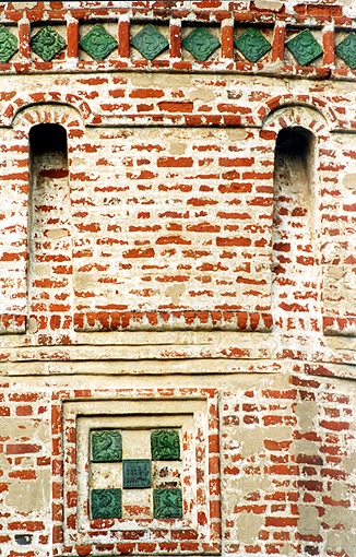 Volokolamsk district. Terayevo. Iosiph-Volokolamsky Monastery. Voskresenskaya (Resurrection) Tower. Fragment. XVII I.Neverov