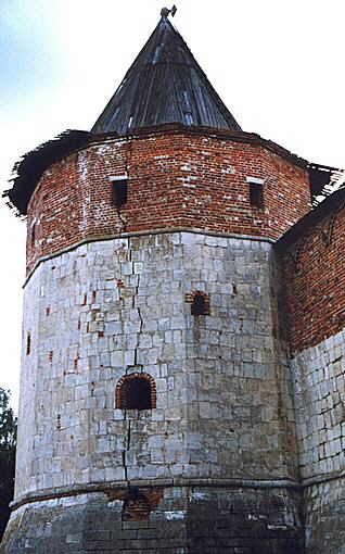 Zaraysk district. Zaraysk. Kremlin. Tower 