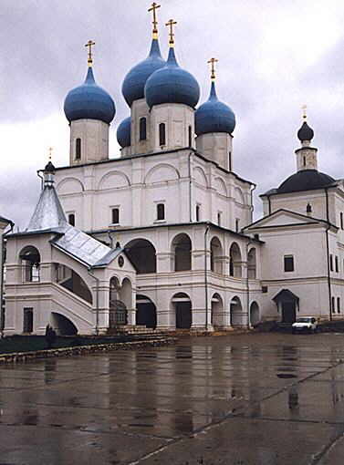 Serpoukhov district. Serpoukhov. Vysotsky Monastery. Church of Conceiving. XVI cent.