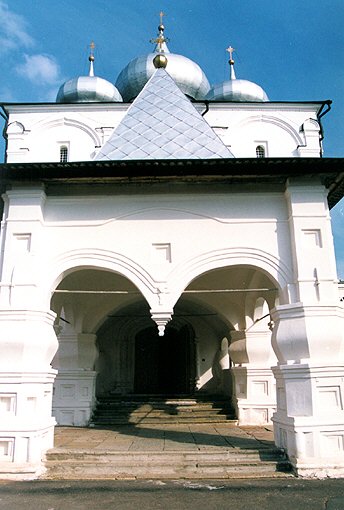 Novgorod district. Veliky Novgorod. Khutynsky Monastery. Transfiguration Church. Fragment. XIV