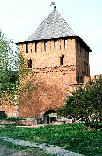 Novgorod district. Veliky Novgorod. Kremlin. Pokrovskaya Tower. XVI