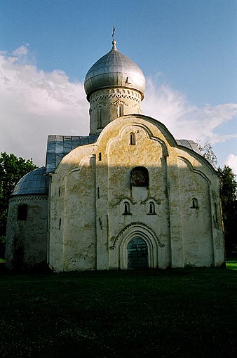 Novgorod district. Veliky Novgorod. Church of Blaise, the Martyr, on Volosova street (on Redyatino). XV