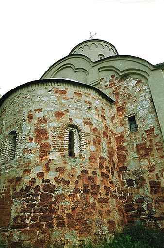 Novgorod district. Veliky Novgorod. Church of Saint Apostles Peter and Paul on Slavna. Fragment. XIV