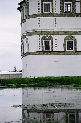 Novgorod district. Vyazhischi. Vyazhisky Monastery. Church of John the Theologian. Fragment. XVII