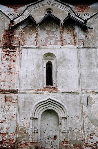 Novgorod district. Syrkovo. Syrkov Monastery. Church of Vladimir. Fragment. XVI