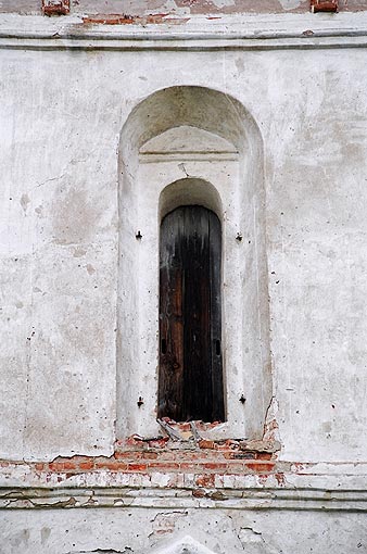 Novgorod district. Syrkovo. Syrkov Monastery. Church of Vladimir. Fragment. XVI