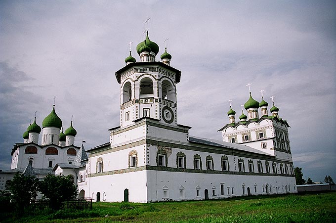 Novgorod district. Vyazhischi. Vyazhisky Monastery. Church of John the Theologian. XVII