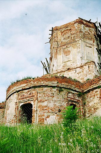 Starorussky district. Buregi. Buregsky Monastery. Resurrection Church. XVIII