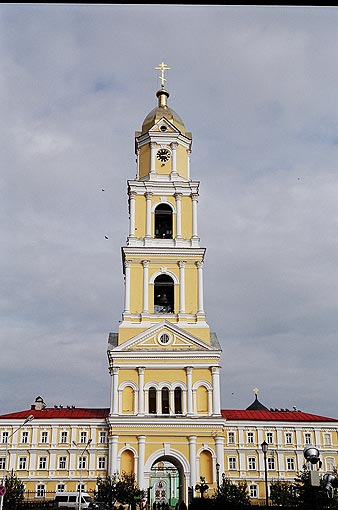 Diveyevo. Seraphimo-Diveyevsky Monastery. Bell-tower. 