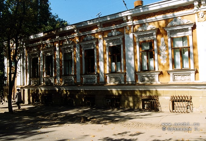 Novocherkask district. Novocherkask. Mansion.  XIX