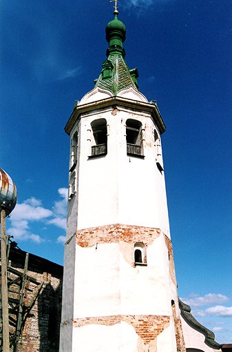 Volhovsky district. Staraya Ladoga. Nikolsky Monastery. Bell-tower. XVII