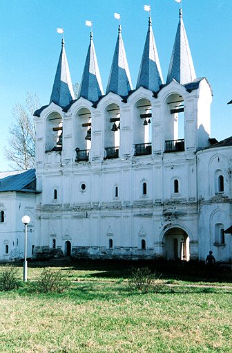 Tikhvinsky district. Tikhvin. Assumption Monastery. Belfry. XVI-XVII