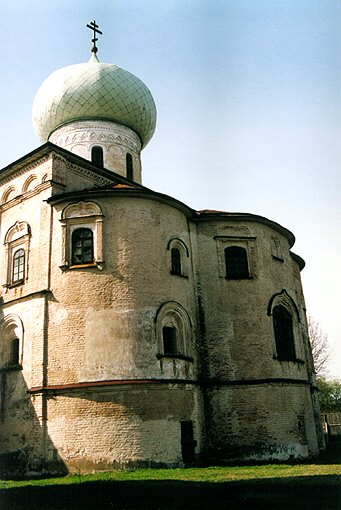 Lodeynopolsky district. Staraya Sloboda. Trinity ensemble. Trinity church.  XVII