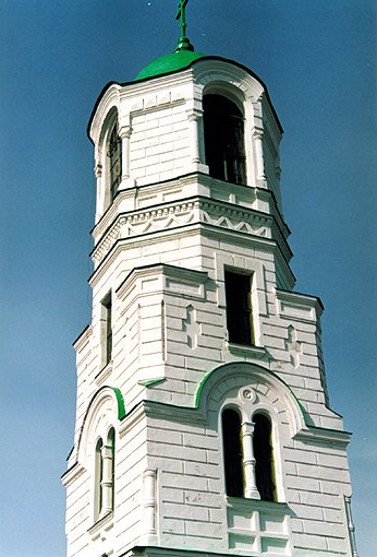 Lodeynopolsky district. Staraya Sloboda. Transfiguration ensemble. Bell-tower. XX