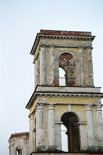 Khotilovo. Church of Archangel Michael.	XVIII