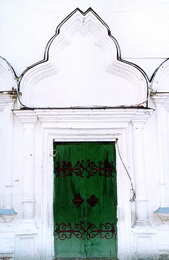 Tyumen district. Tyumen. Trinity Monastery. Church of Saint Apostles Peter and Paul. Fragment. XVIII F.Leschinsky