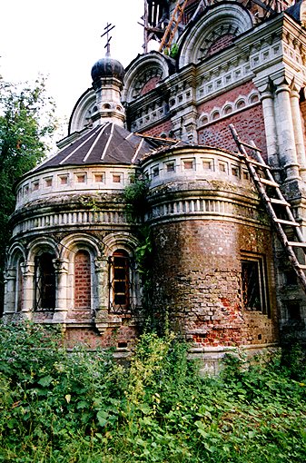 Sudogodsk district. Muromtsevo. Estate of Khrapovitsky. Church of Tsarina Alexandra. IX