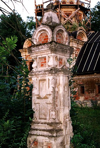 Sudogodsk district. Muromtsevo. Estate of Khrapovitsky. Church of Tsarina Alexandra. IX