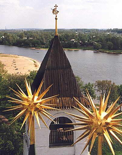 Yaroslavl. Saviour Monastery. Belfry. Fragment. XVI cent.